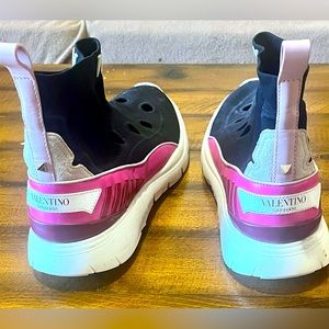 AUTHENTIC Valentino sneakers!